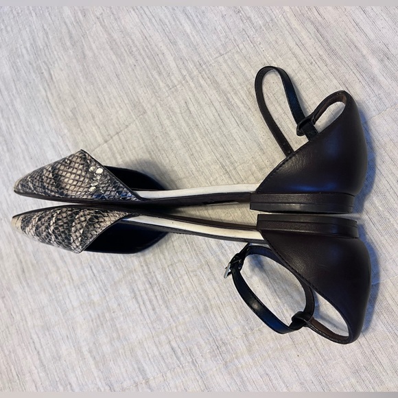 Tory Burch V-Cut Ankle Strap Python Flats Women Shoes - SZ 7 - Picture 5 of 9